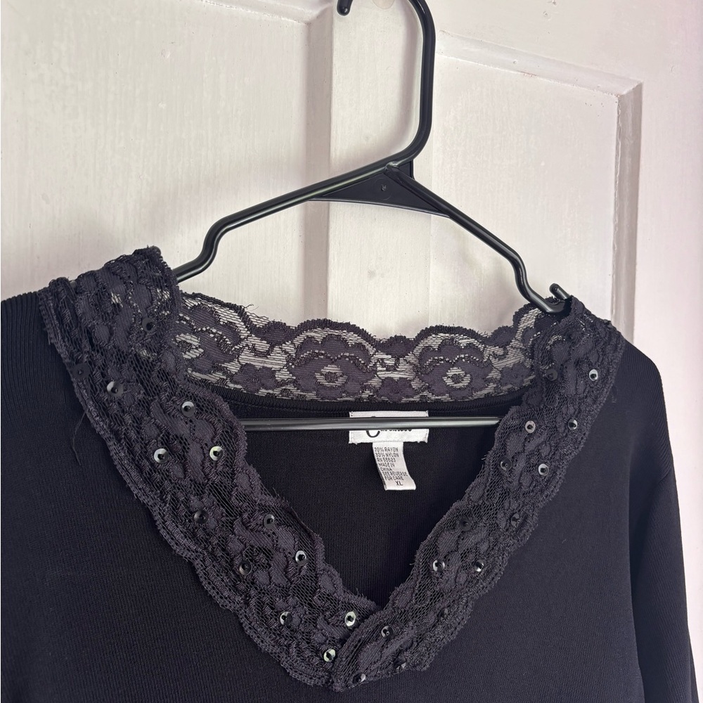 Elegant Black Lace Trim Long Sleeve Top